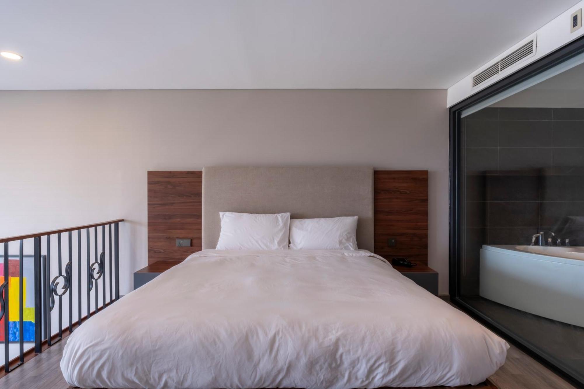 Pentstudio_5stars_westlake_luxury Căn hộ *